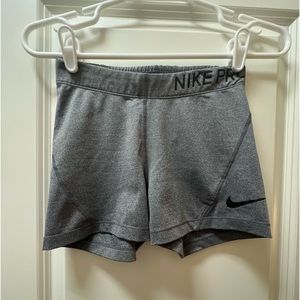 Women’s Gray Nike Pros Size Small